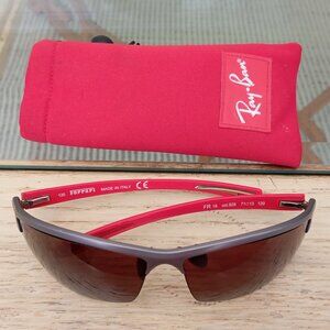 Ferrari red sunglasses with Ray-ban case like new